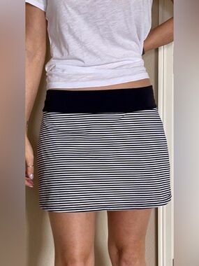 Black And White Tennis Skort Skirt With Shorts Underneath S Gap